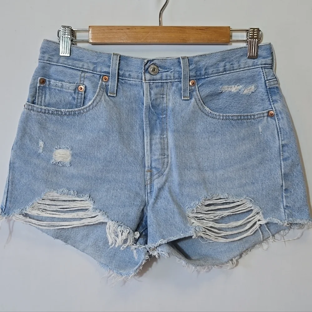 Levi's Premium 501 Original Fit High Rise Jean Shorts‎ Size 28 Light Wash Button